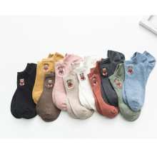 Bear Bear Femmes Cartoon chaussettes à coupe basse coton Coton Breatte Anti-Slip Chaussettes Girls Été Chauques secs rapides